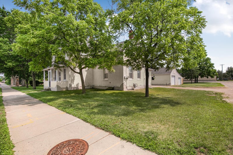122 W Minnesota St, Saint Joseph, MN 56374