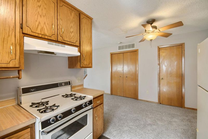 11328 Ibis St NW, Coon Rapids, MN 55433