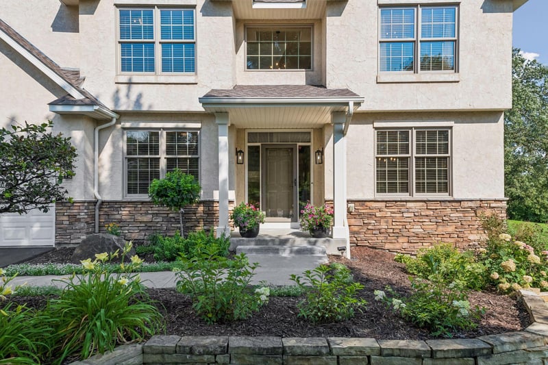 455 Moers Cir, Chaska, MN 55318