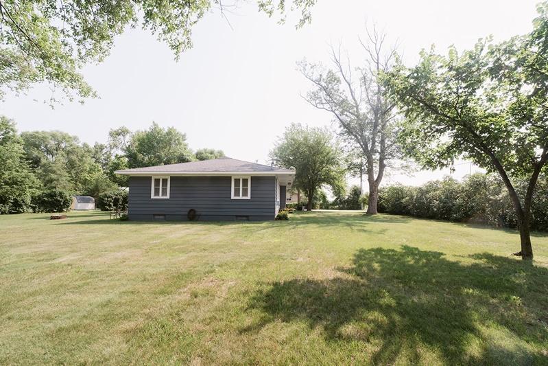 425 Walnut St N, Clearwater, MN 55320