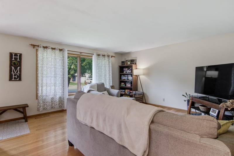 2231 Frank St, Eau Claire, WI 54703
