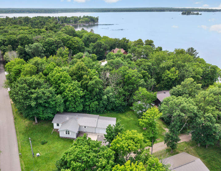 2215 Lake Shore Blvd, Wahkon, MN 56386
