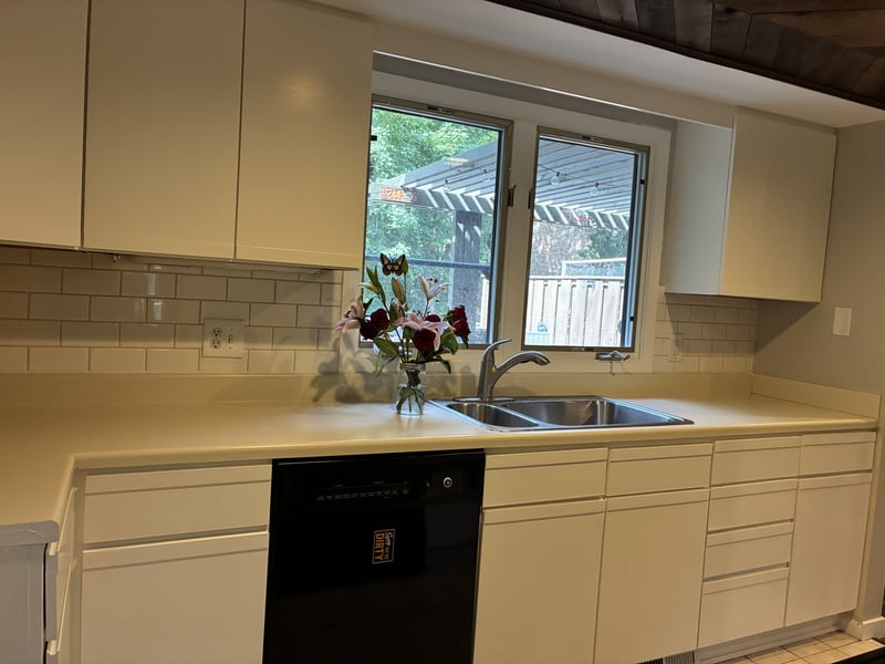 58 Walden St, Burnsville, MN 55337