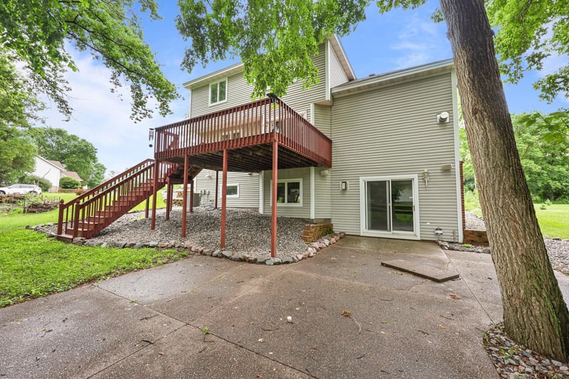 1903 Meadowrose Blvd, Saint Cloud, MN 56301