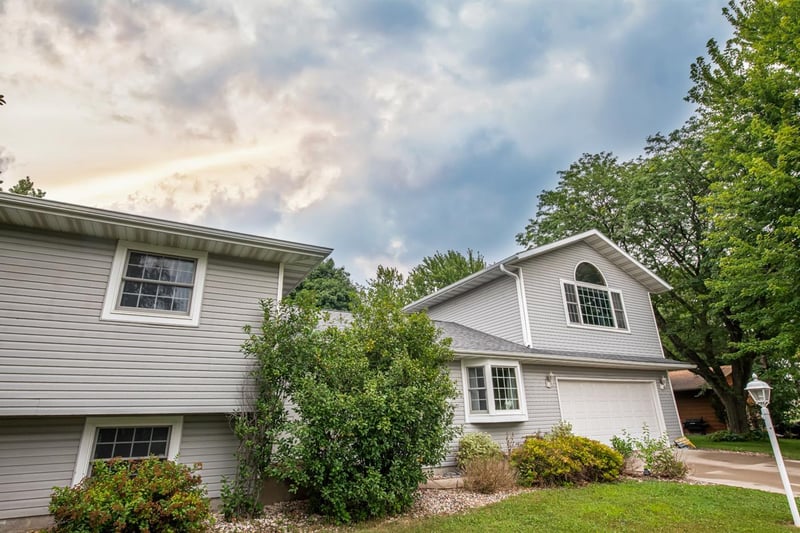 225 Country Club Dr, Lewiston, MN 55952