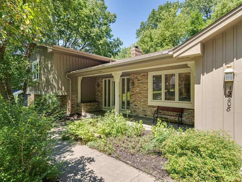15208 Crown Dr, Minnetonka, MN 55345