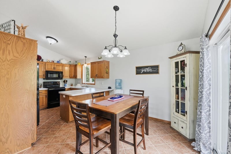 6636 Hidden Ln, South Haven, MN 55382