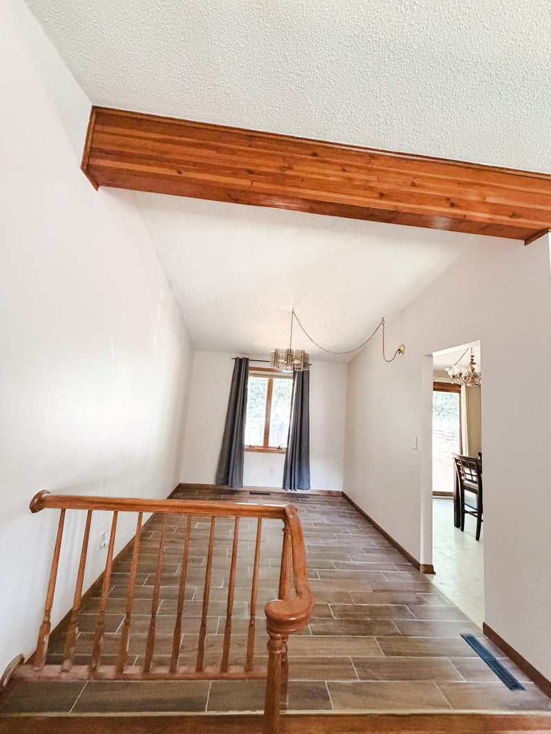1516 Maywood Dr, South Saint Paul, MN 55075