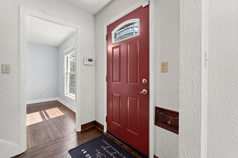 1047 Dayton Ave, Saint Paul, MN 55104