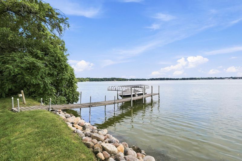 4909 Three Points Blvd, Mound, MN 55364