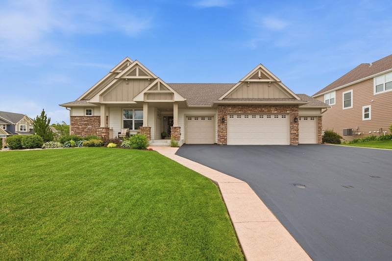 8818 193rd St W, Lakeville, MN 55044