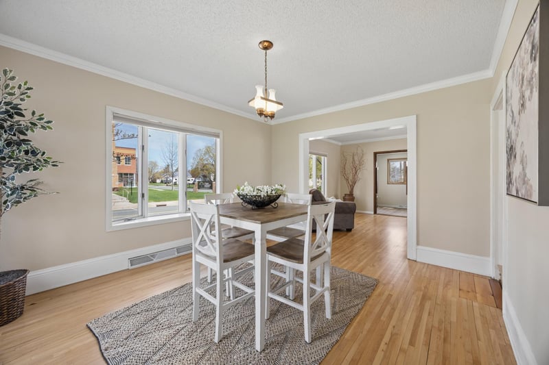 3590 Laverne Ave N, Lake Elmo, MN 55042