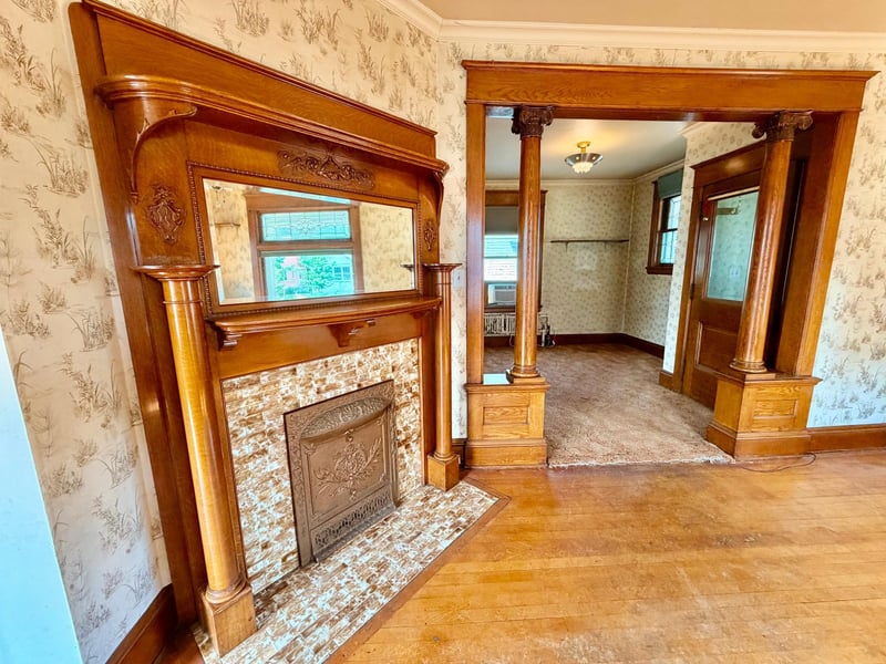 956 Tuscarora Ave, Saint Paul, MN 55102