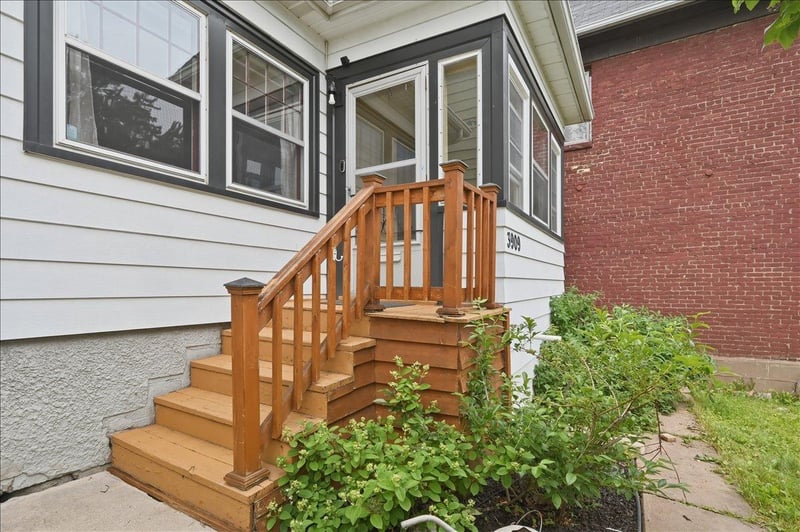 3909 W 5th St, Duluth, MN 55807
