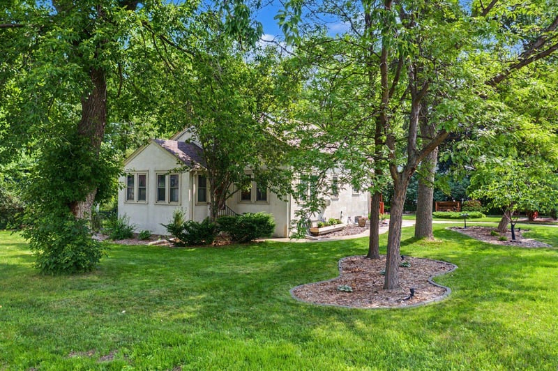 4510 Gettysburg Ave N, New Hope, MN 55428