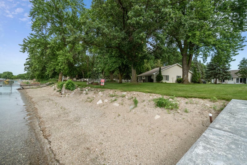 1761 E Lake St #1, Osakis, MN 56360