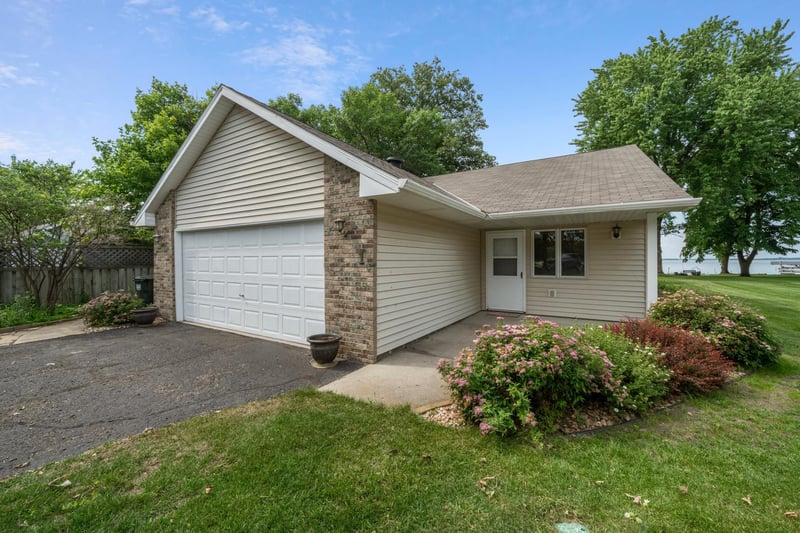 1761 E Lake St #1, Osakis, MN 56360