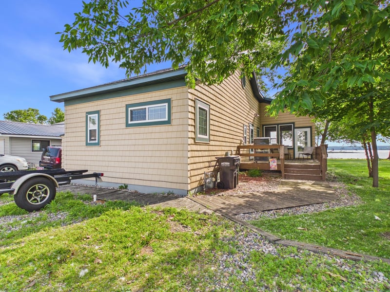 18754 N Ridge Dr #1, Glenwood, MN 56334