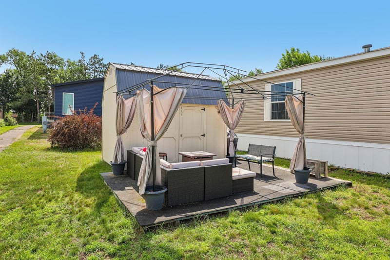 11955 Stevens Ave, Becker, MN 55308