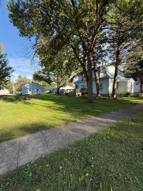 102 N Grove St, Okabena, MN 56161
