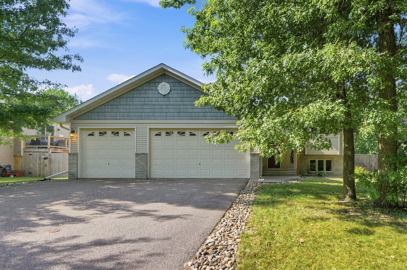 722 79th St, Lino Lakes, MN 55014