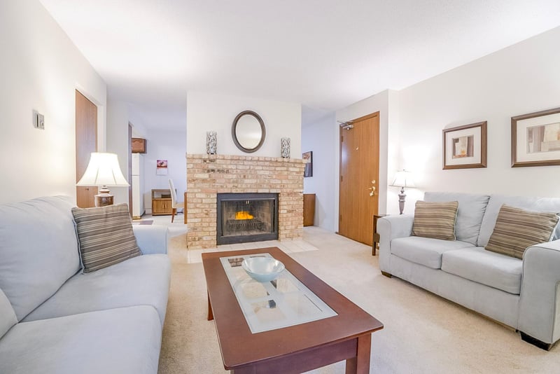 350 Shelard Pw #206, Saint Louis Park, MN 55426