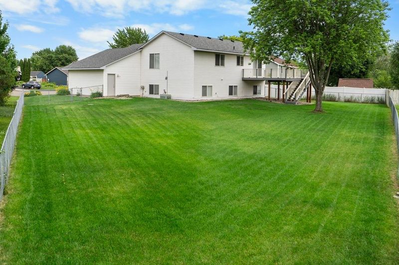 6724 92nd Ct N, Brooklyn Park, MN 55445