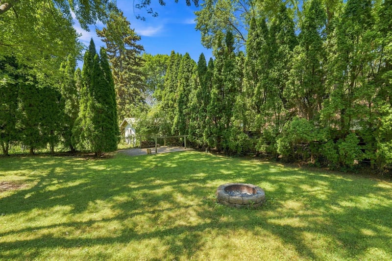 1101 Lynde Dr NE, Fridley, MN 55432