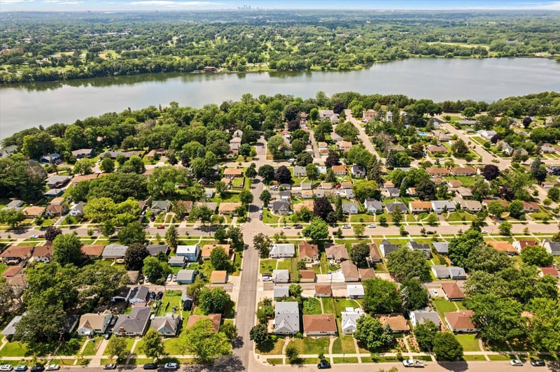1561 Chamber St, Saint Paul, MN 55106