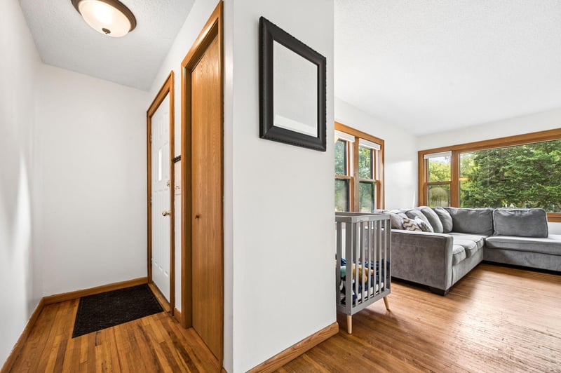 2241 E 57th St, Minneapolis, MN 55417