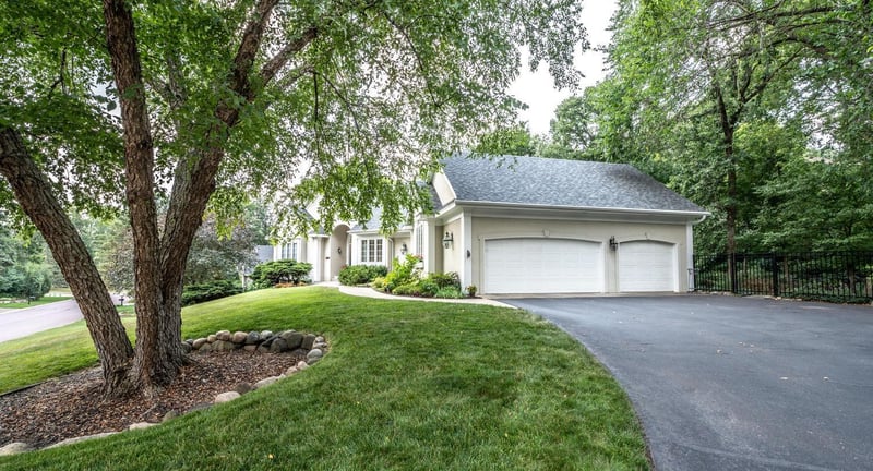 13849 Guild Ave, Apple Valley, MN 55124