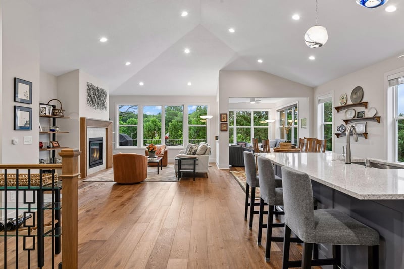 9733 Liberty Ct, Eden Prairie, MN 55347