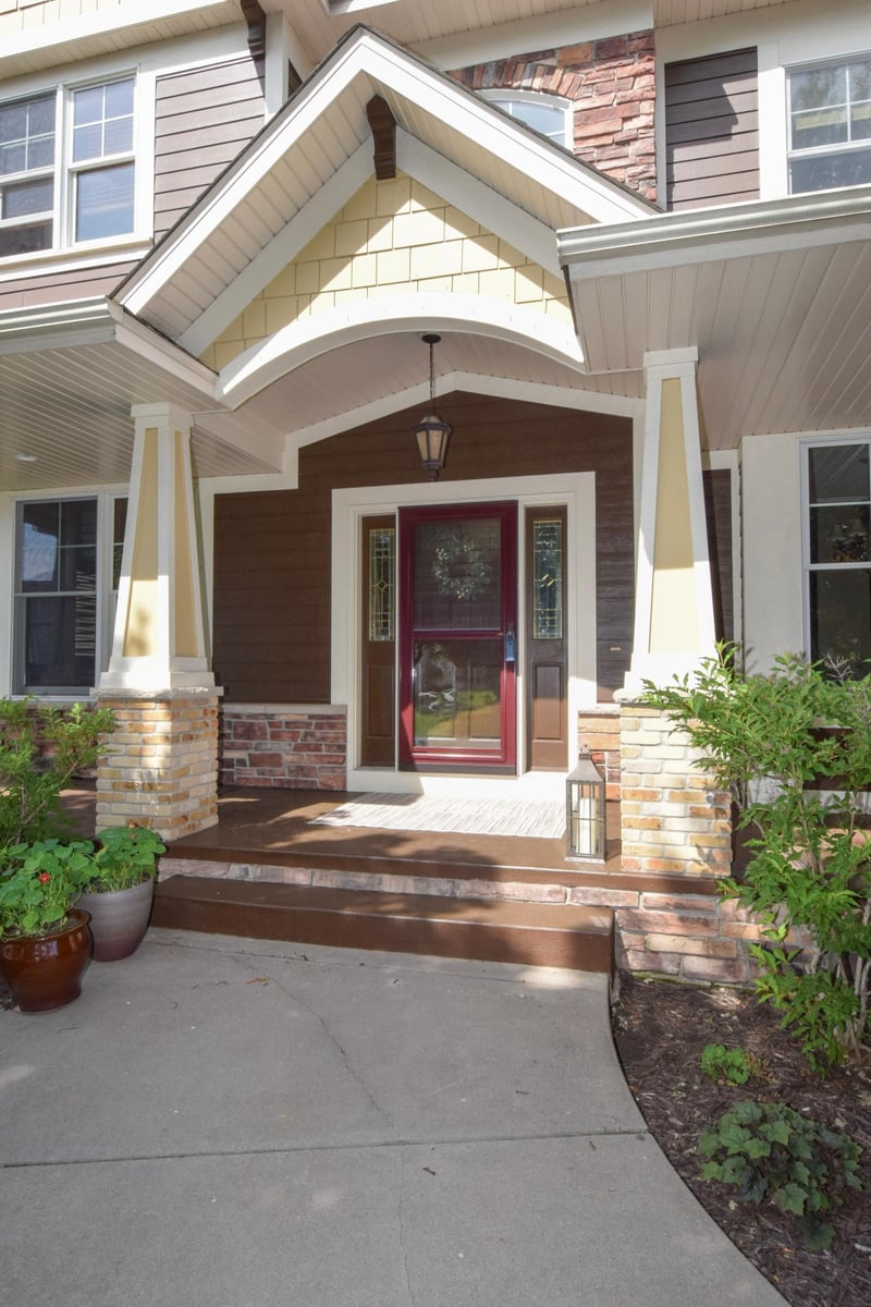 12618 Jamestown St NE, Blaine, MN 55449