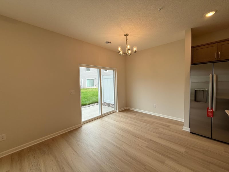 23158 Creekview Ct, Rogers, MN 55374