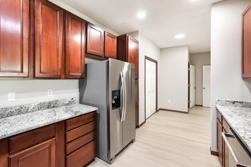 4940 Underwood Ln N #4940D, Plymouth, MN 55442