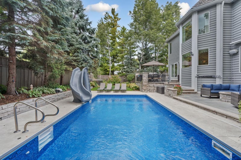 7000 Weston Cir, Edina, MN 55439