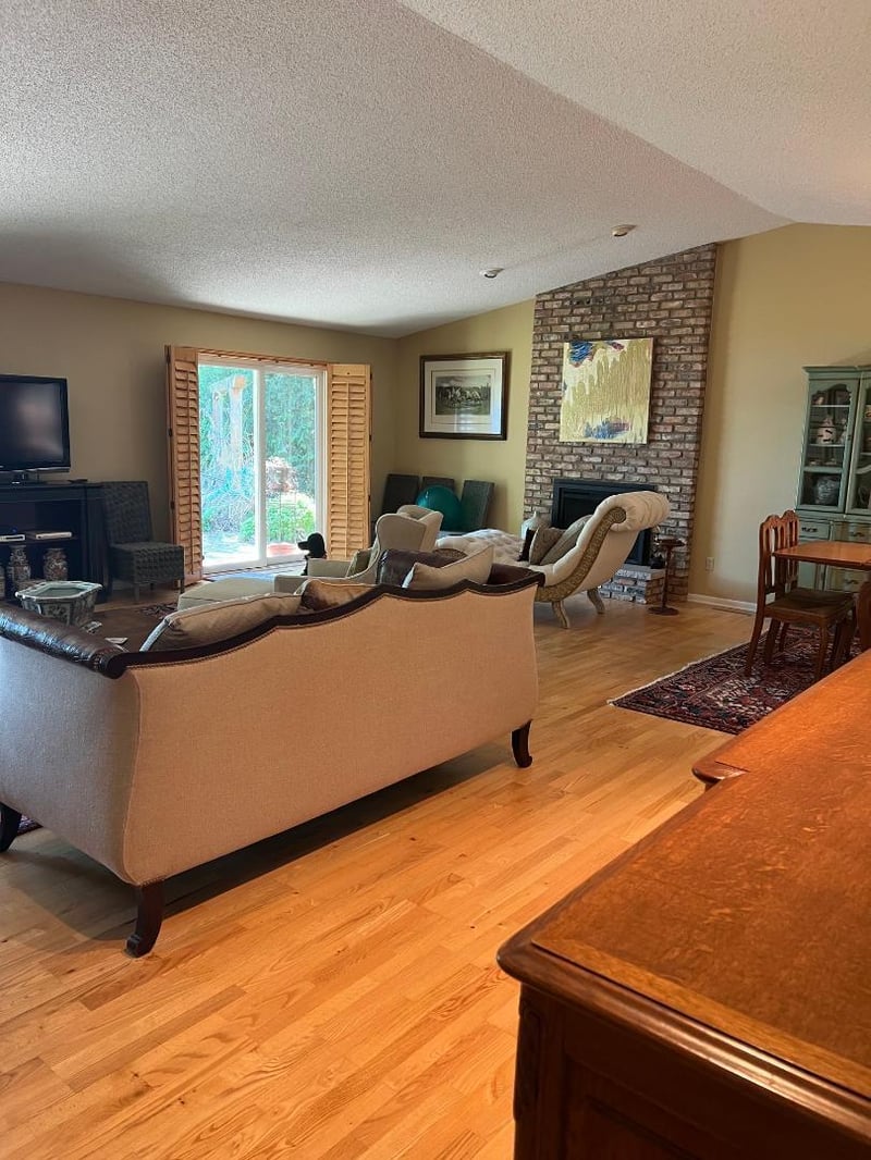 50 Holly Ln N, Plymouth, MN 55447