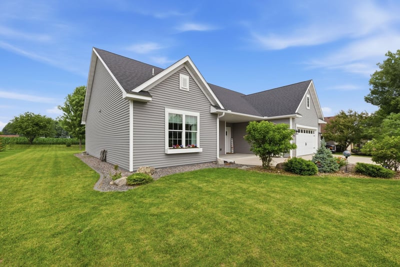 451 Cedar Ave N, Maple Lake, MN 55358