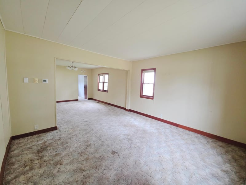 213 1st St N, Ulen, MN 56585