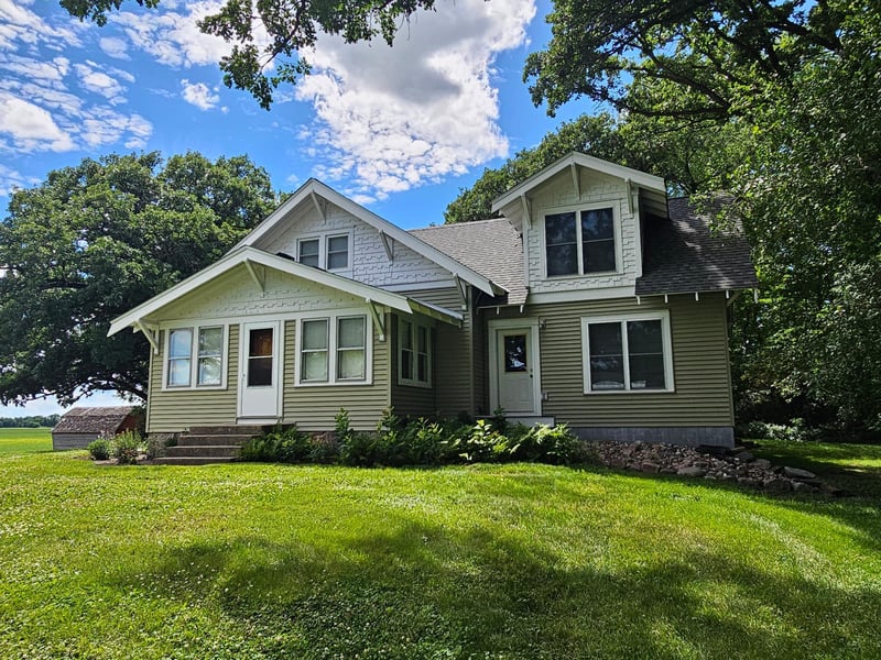 8363 County Road 2, Glencoe, MN 55336