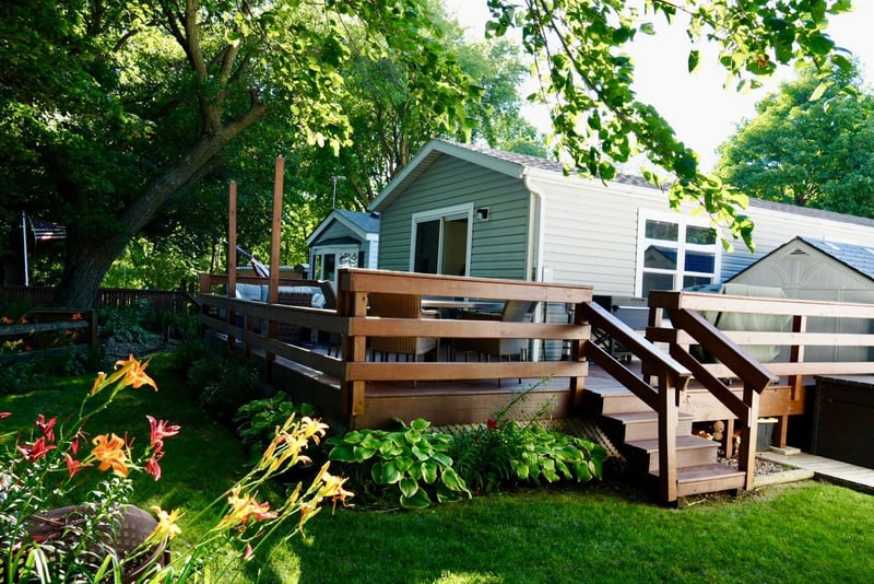 108 S 1st St #11, Elysian, MN 56028