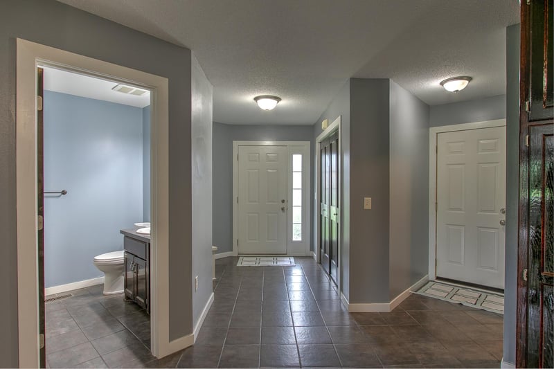 2160 Cleveland Ln S, Cambridge, MN 55008