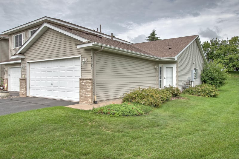 2160 Cleveland Ln S, Cambridge, MN 55008