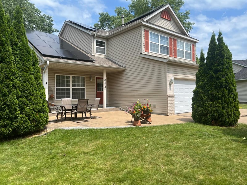 8218 Lori Ln, Woodbury, MN 55125