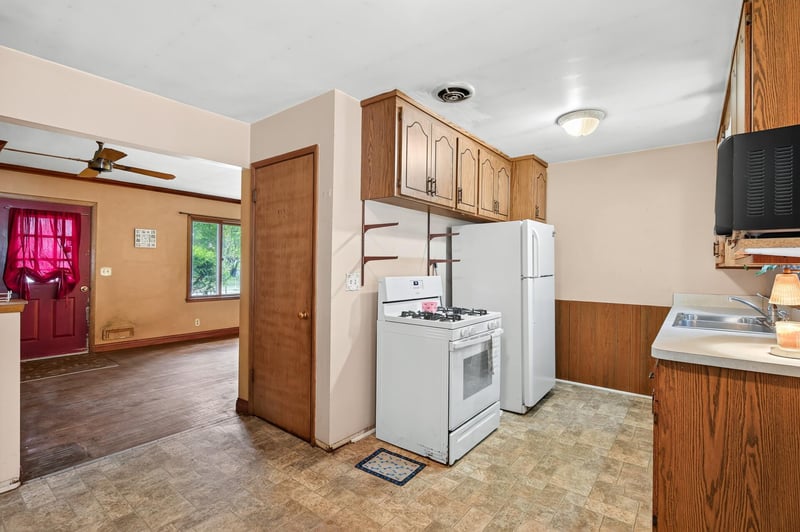 8647 Imperial Ave S, Cottage Grove, MN 55016