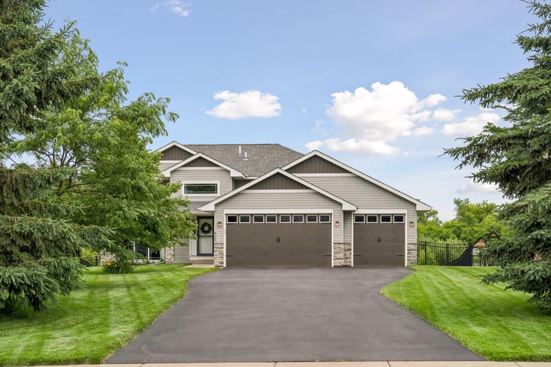 900 Winsome Way NE, Isanti, MN 55040