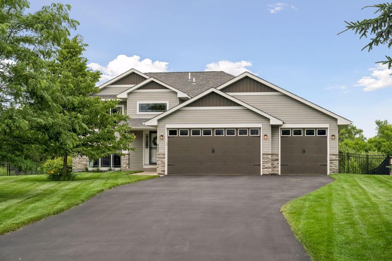 900 Winsome Way NE, Isanti, MN 55040