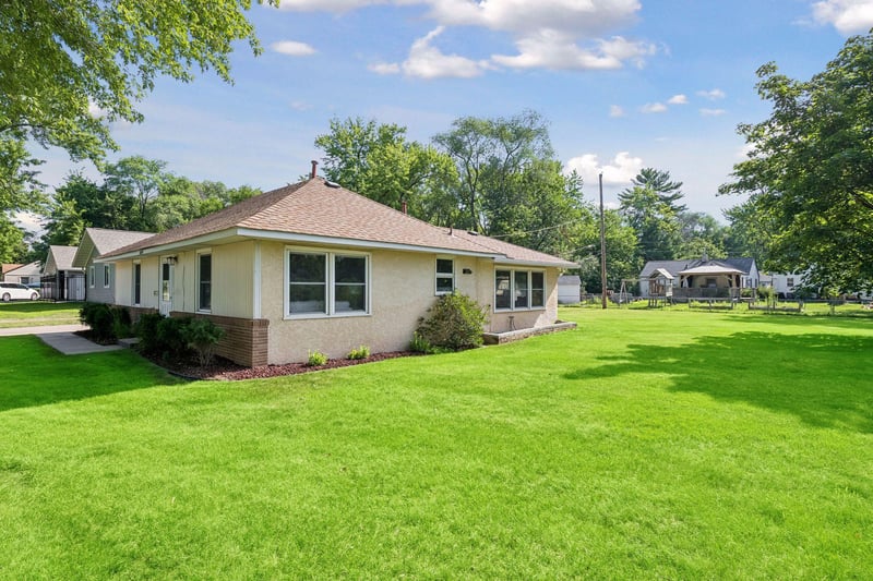 10105 1st Ave S, Bloomington, MN 55420