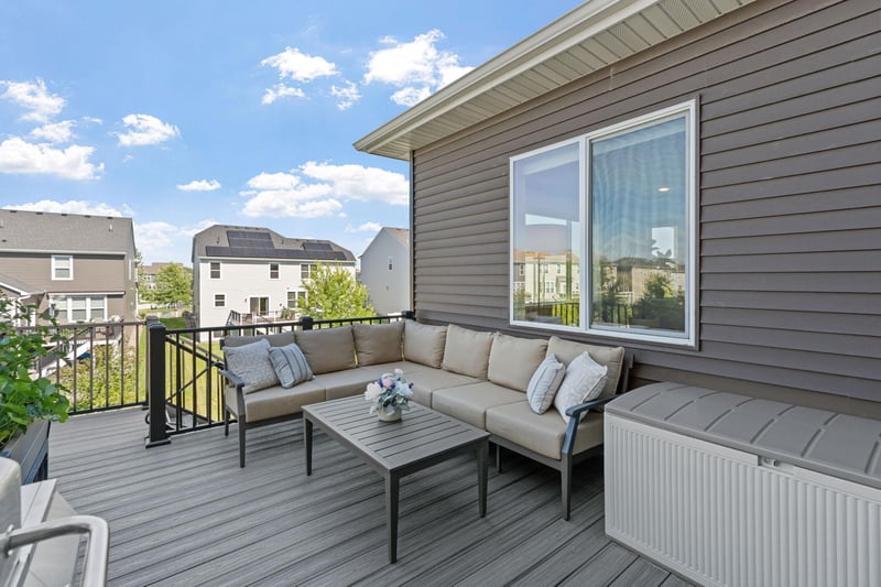8260 Deerwood Ln N, Maple Grove, MN 55369