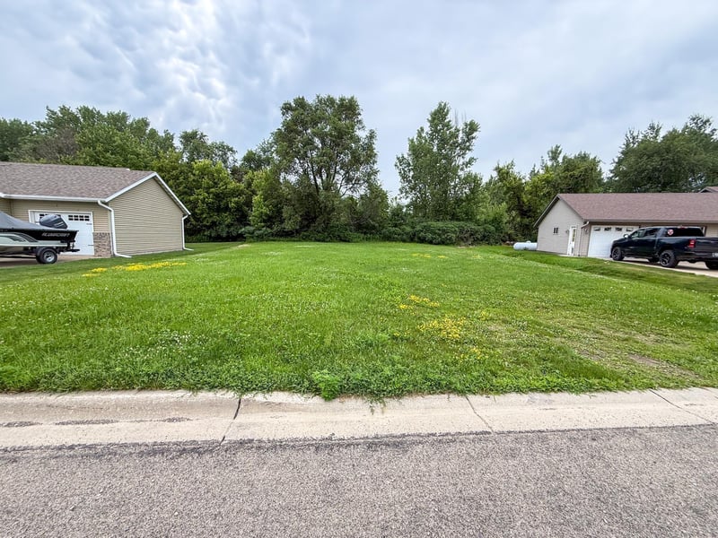 1275L Bellflower Ln NE, Owatonna, MN 55060